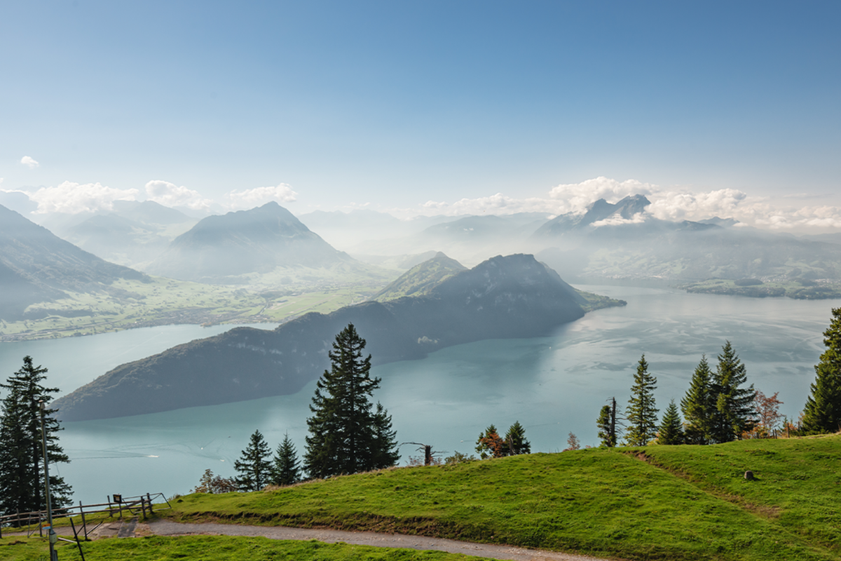 Sie reisen öfter in die Schweiz?
